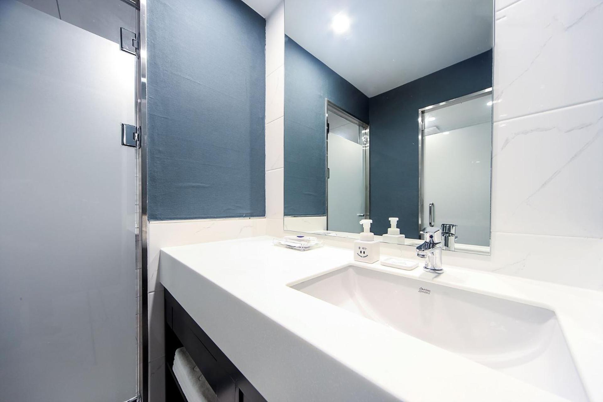 온나 호텔 대연동 부산 Daeyeon Onna Hotel Daeyeon Пусан Экстерьер фото